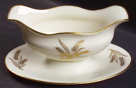 Harvest Gravy Boat with Attached Underplate