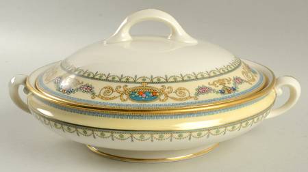 Harwood Round Covered Vegetable