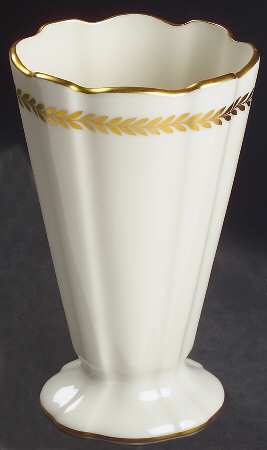 Imperial 7" Vase