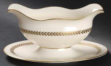 Imperial Gravy Boat with Attached Underplate