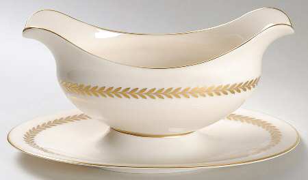 Imperial Gravy Boat with Attached Underplate