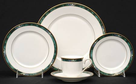 Kelly 40 Piece Estate Set