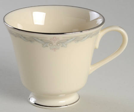 Kingston Footed Cup