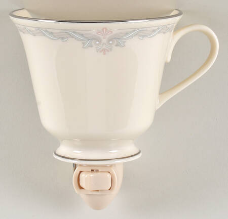 Kingston 1 5/8" + cup (H) Night Light/Cup HC