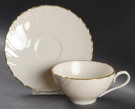 Flat Cup & Saucer Set