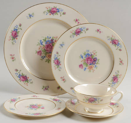 Lenox Rose 40 Piece Estate Set