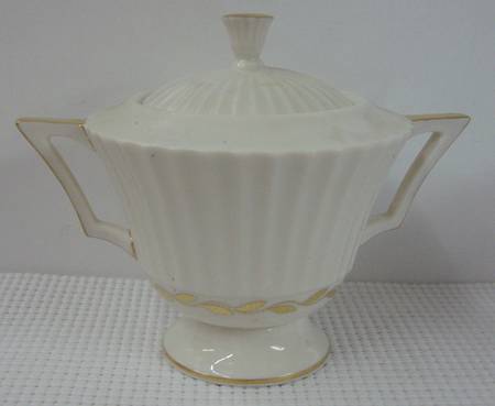 Lonsdale Sugar Bowl & Lid