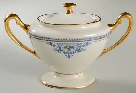 Maryland Shape 743 Sugar Bowl & Lid