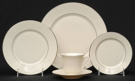 Maywood (No Design) 5 Piece Place Setting