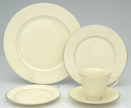 Maywood (No Design) 40 Piece Estate Set