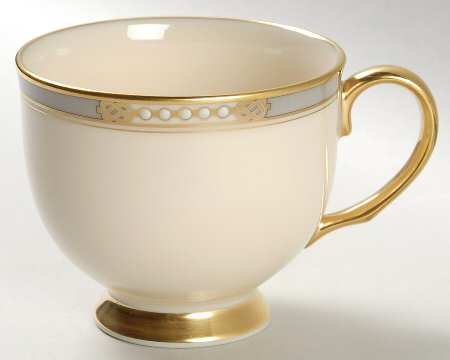 McKinley Footed Cup
