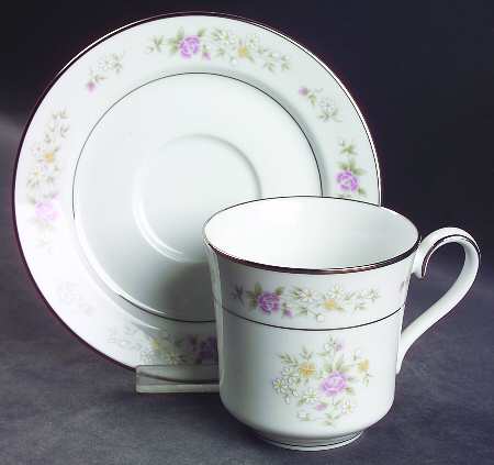 Meadow Pinks Flat Cup & Saucer Set