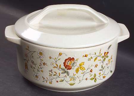 Merriment 1.25 Qt Round Covered Casserole
