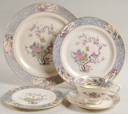 Ming-Birds (Older, Cream, Black Green Stamp) 5 Piece Place Setting