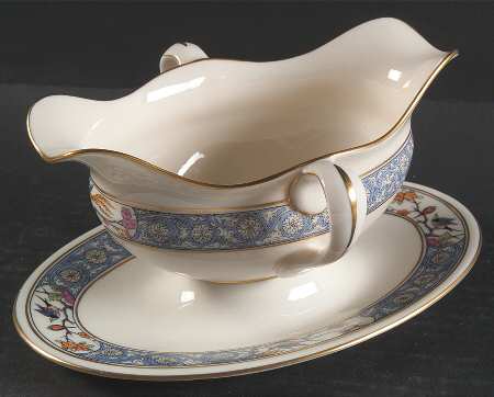 Ming-Birds (Older, Cream, Black Green Stamp) Gravy Boat with Attached Underplate