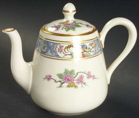 Ming-Birds (Older, Cream, Black Green Stamp) Shape 934 Breakfast Teapot & Lid