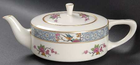 Ming-Birds (Older, Cream, Black Green Stamp) Shape 1690 Teapot & Lid