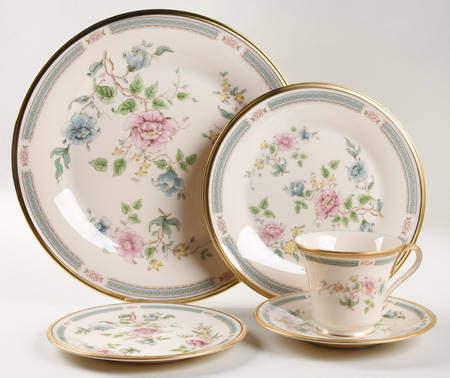 Morning Blossom 40 Piece Set