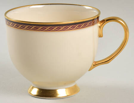 Monroe Footed Cup