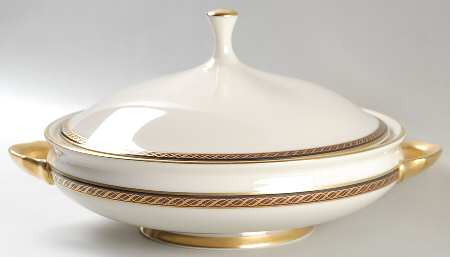 Monroe Round Covered Vegetable