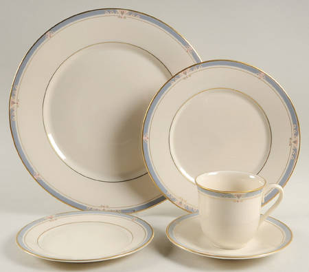 Monterey 5 Piece Place Setting