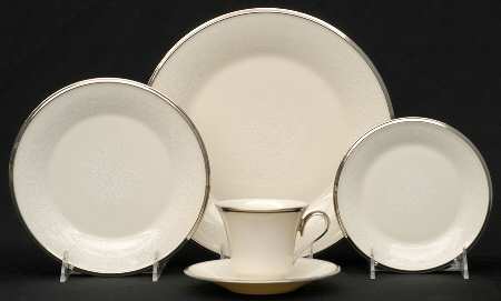 Moonspun 5 Piece Place Setting