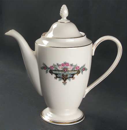 Newbury Square 1999 Shape Coffee Pot & Lid