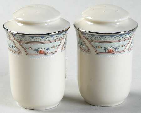 Northern Lights Salt & Pepper Set