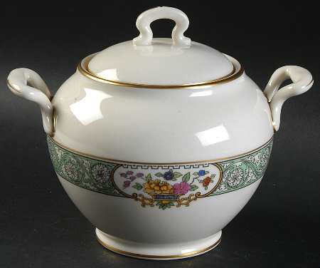 Peking Shape 1670 Sugar Bowl & Lid