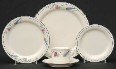 Poppies On Blue 5 Piece Place Setting