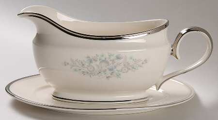 Repertoire Gravy Boat & Underplate