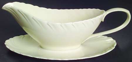 Sculpture (No Trim or Decoration) Gravy Boat with Attached Underplate
