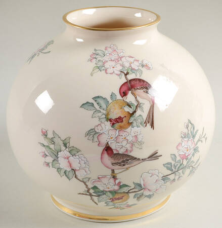 Serenade 7" Vase by Lenox