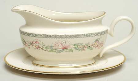 Serenade Gravy Boat & Underplate