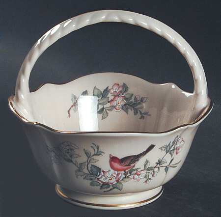Serenade Small Basket