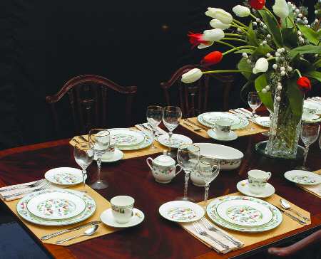 Sleighride 45 Piece Estate Set