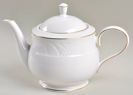 Snowdrift Gold Teapot & Lid by Lenox