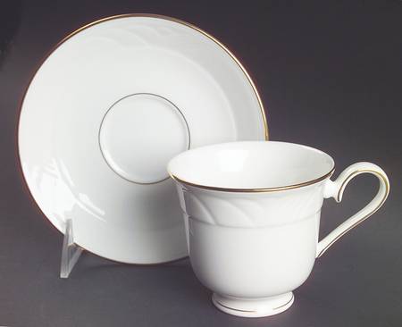 Footed Cup & Saucer Set