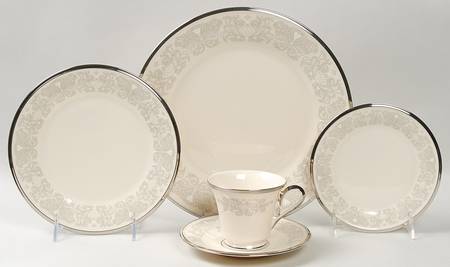 Snow Lily 40 Piece Set