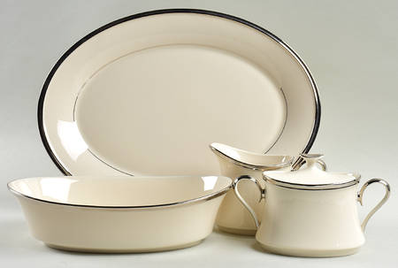 Solitaire 5 Piece Hostess Set