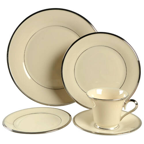 Solitaire 40 Piece Estate Set