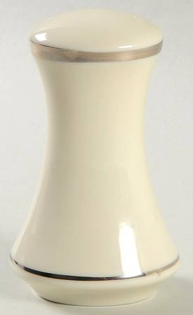 Solitaire Pepper Shaker