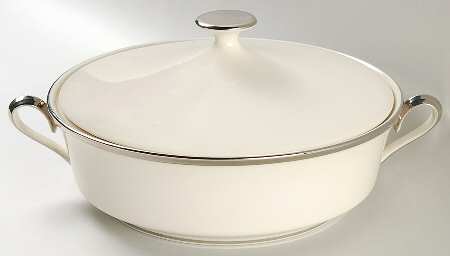 Solitaire Round Covered Vegetable