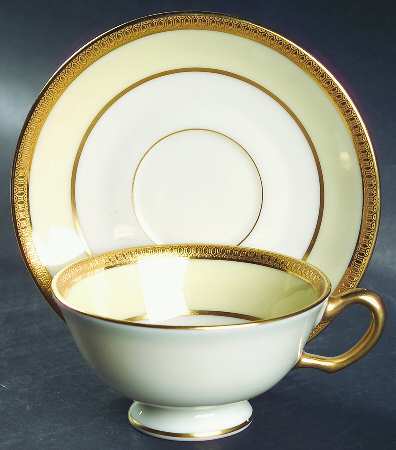 Footed Cup & Saucer Set