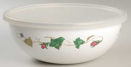 Summer Terrace 10" Metal Bowl with Plastic Lid