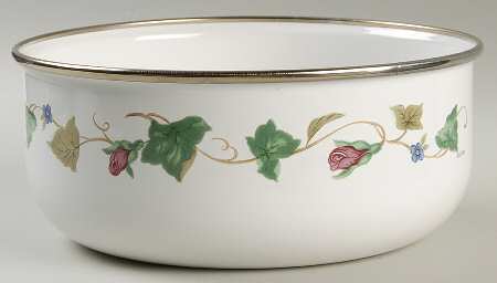 Summer Terrace 7 3/4" Metal Bowl