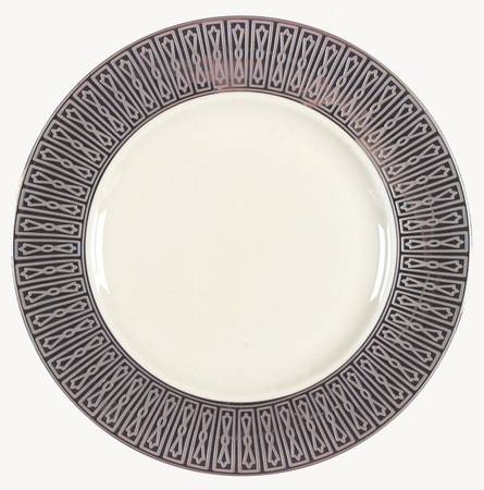 Tuxedo Platinum (Newer, Presidential Shape) Accent Luncheon Plate