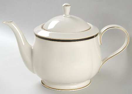 Urban Lights Teapot & Lid by Lenox