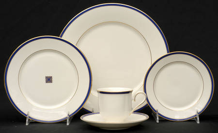 Urban Twilight 40 Piece Estate Set