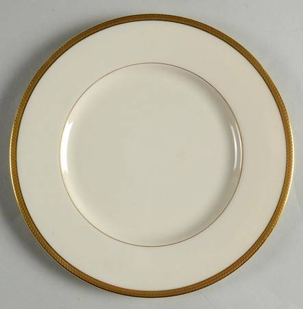 V36 Salad Plate